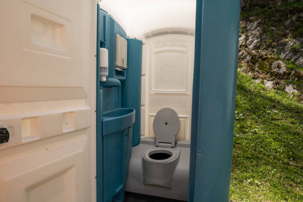 Portable Toilet Options We Offer in Belle Glade, FL